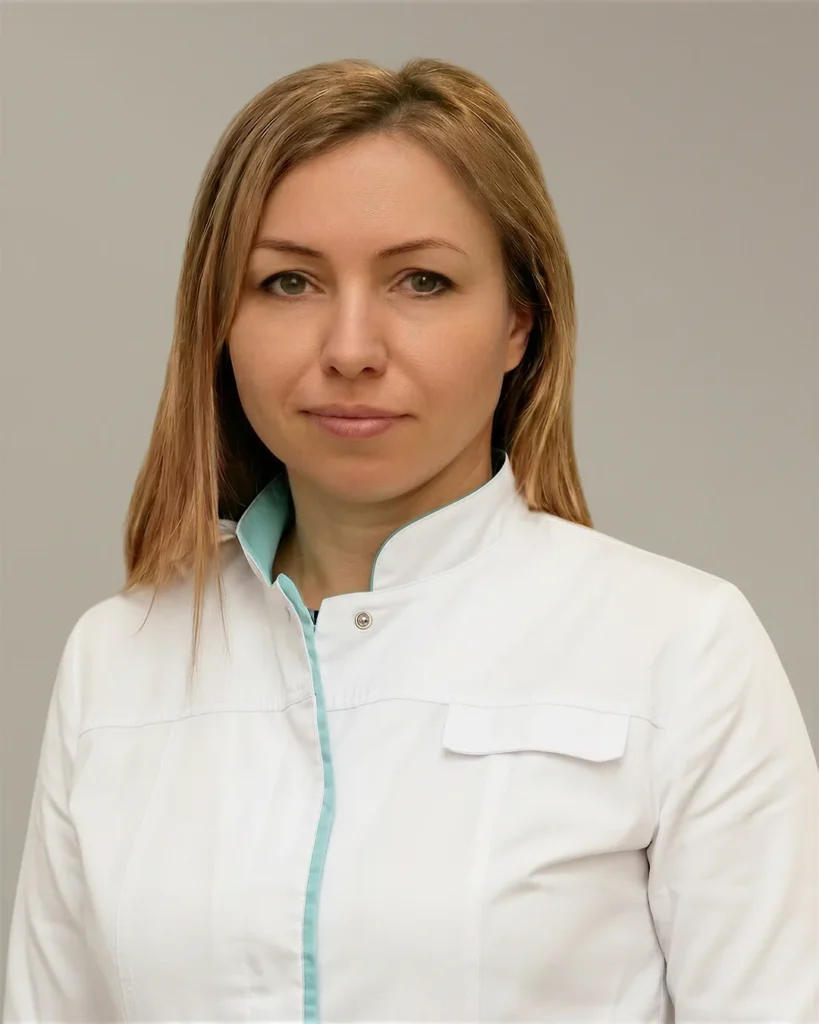 Dr. Alexandra